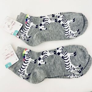 NWT 2 Gorgeous Xhilaration Sz 4-10 Gray Pairs of Rainbow Pride Zebra Ankle Socks